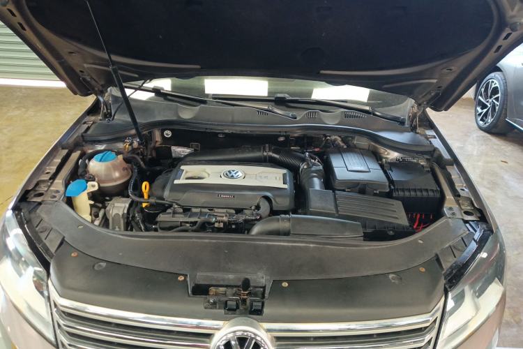 Used Volkswagen Magotan 2015 1.8TSI Advanced Model
