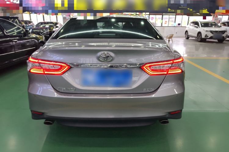 Used Toyota Camry 2021 2.0G Luxury Edition
