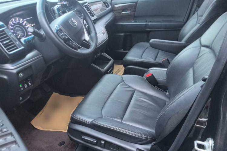 Used Honda Elysion 2016 2.4L Style Edition
