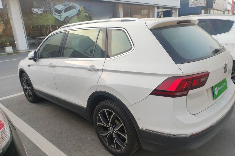 Used Volkswagen Tiguan L 2020 330TSI Automatic Two-Wheel Drive Smart Luxury Edition China VI Standard
