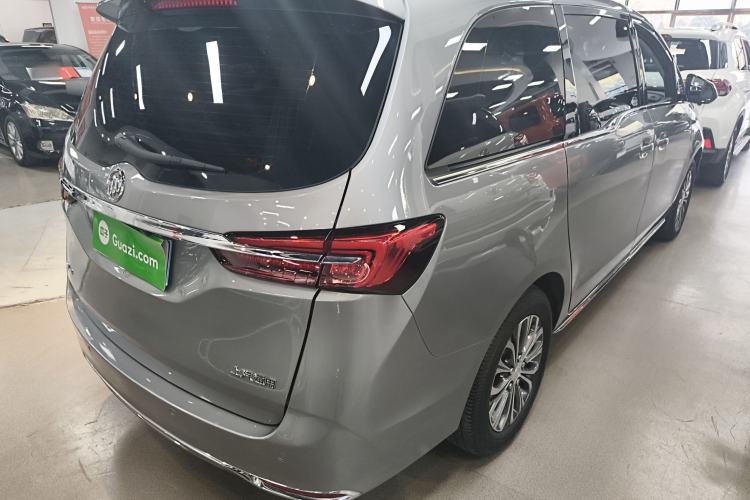 Used Buick GL8 2023 Land Executive Class Comfort Model