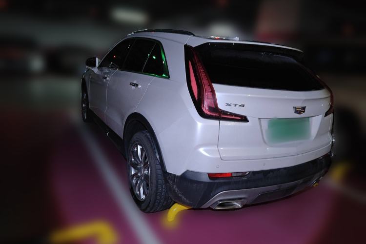 Used Cadillac XT4 2018 28T Two-Wheel Drive Leading Version
