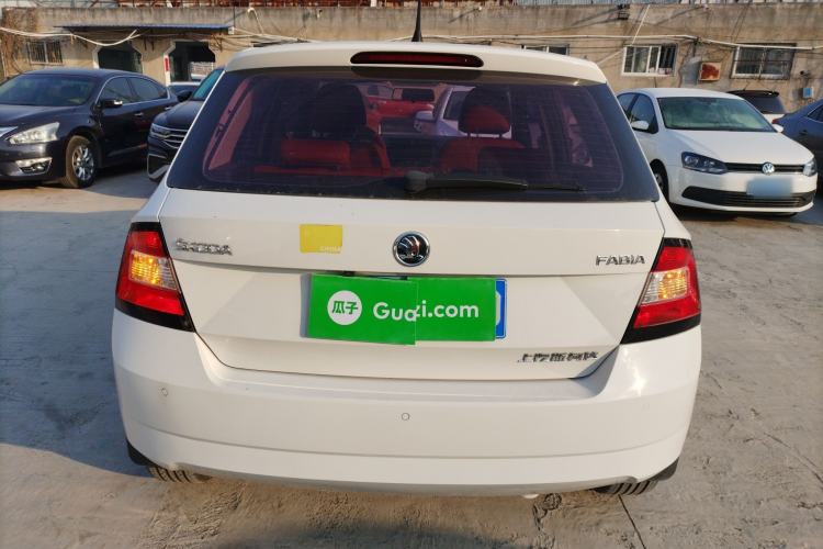 Used Skoda Fabia 2017 1.4L Automatic Car Enjoy Edition
