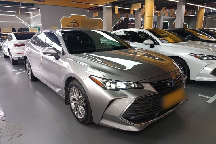 Used Toyota Avalon 2019 Dual-Engine 2.5L Luxury Edition China VI Standard

