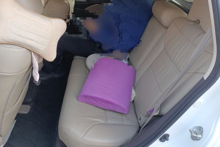 Used Honda CR-V 2012 2.0L two-wheel drive urban version
