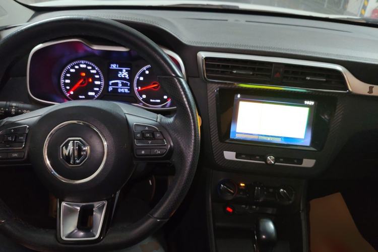 Used MG ZS 2018 1.5L Automatic Luxury Edition China V Standard
