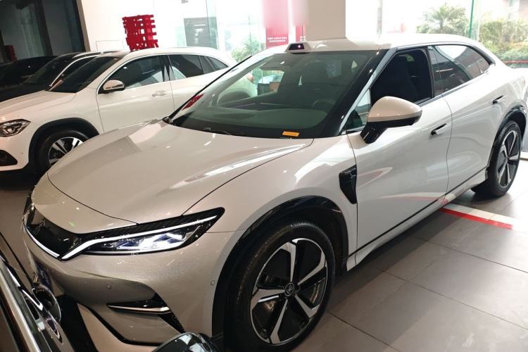 Used BYD Song L EV 2025 Intelligent Driving Version 662 km LiDAR Excellence Edition
