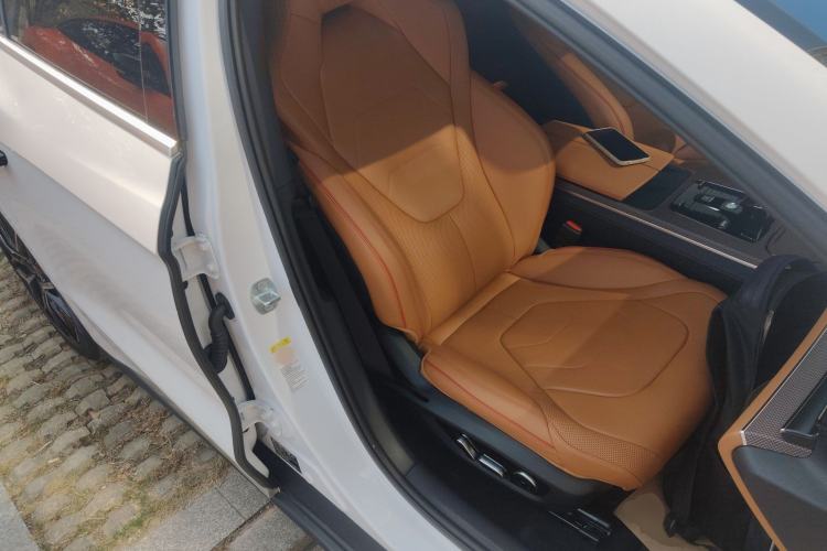 Used BYD Han 2022 DM-p 202km Four-Wheel Drive Flagship Model
