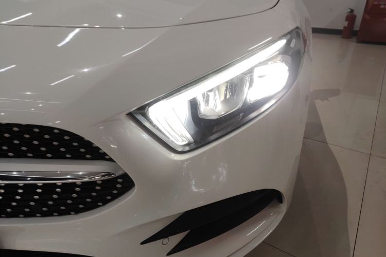 Used Mercedes-Benz A-Class 2022 Revised Version A 200 L Sport Sedan Fashionable Style
