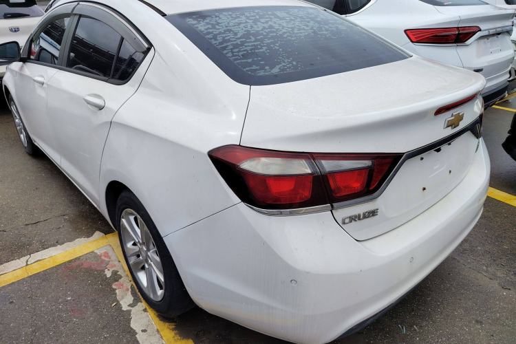 Used Chevrolet Cruze 2015 1.5L Manual Elite Edition
