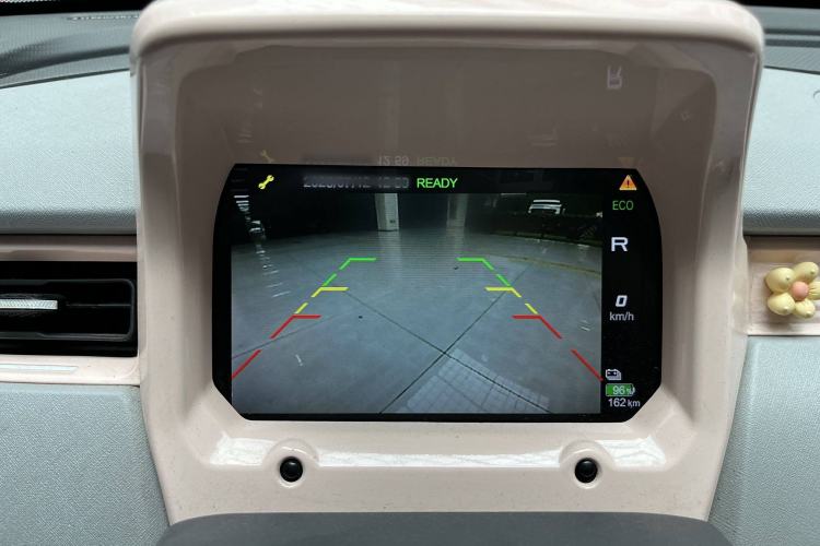 Used Chery QQ Ice Cream 2022 170km Sundae Phosphate Lithium-Ion
