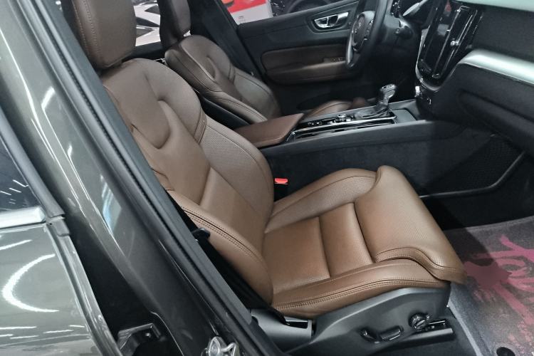 Used Volvo XC60 2018 T5 4x4 Zhiyi Edition
