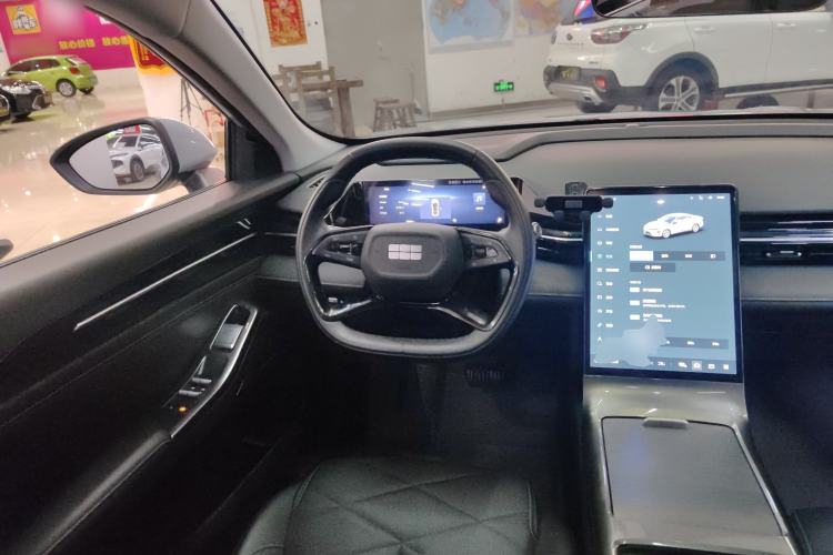 Used  L6 2024 125km PLUS Dragon Edition
