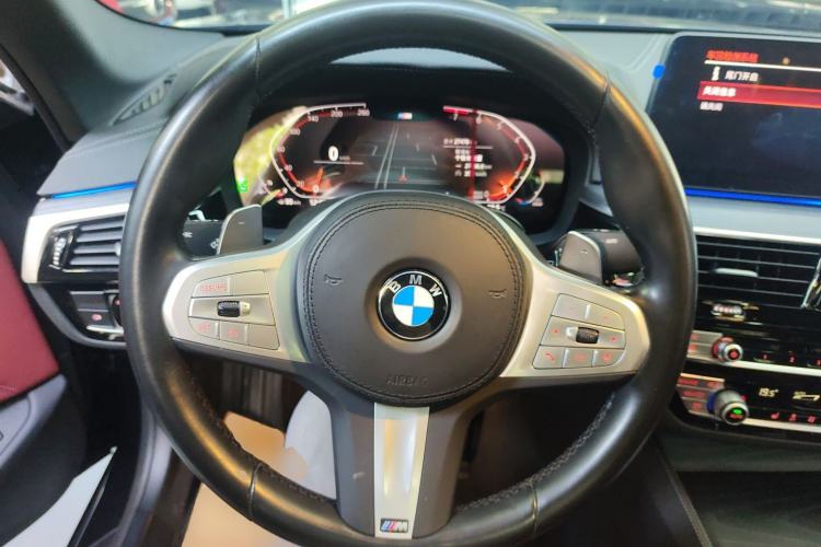 Used BMW 5 Series 2022 Second Facelift 530Li Leading Edition M Sport Package
