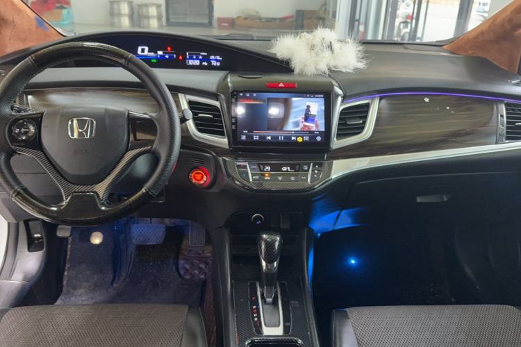 Used Honda Jade 2017 1.8L automatic Comfort version 5 seats
