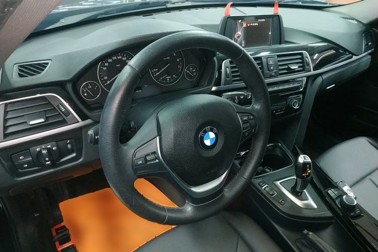 Used BMW 3 Series 2017 320Li Fashion Model
