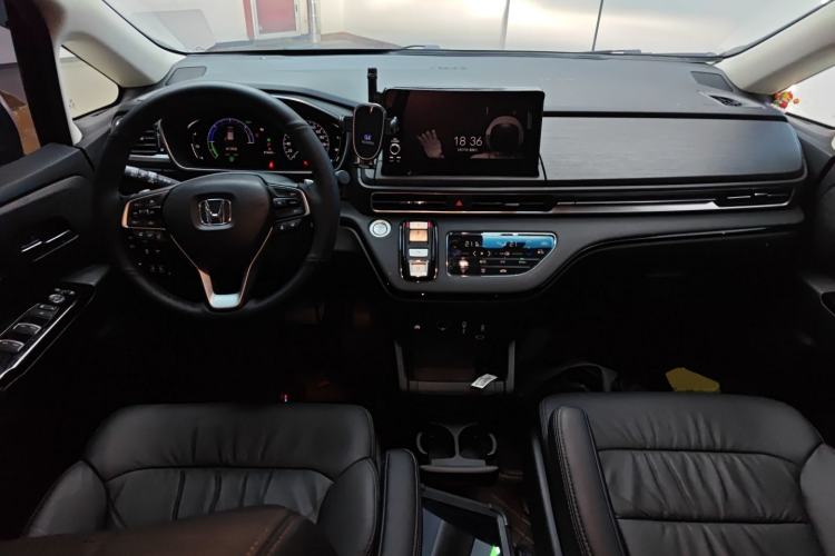 Used Honda Elysion 2024 2.0L eHEV Luxury Edition
