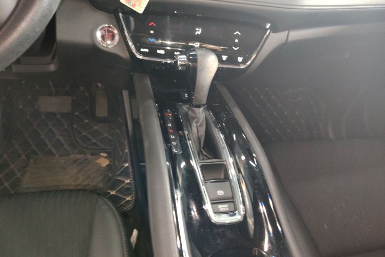 Used Honda Vezel 2019 220 TURBO CVT Luxury Edition China VI
