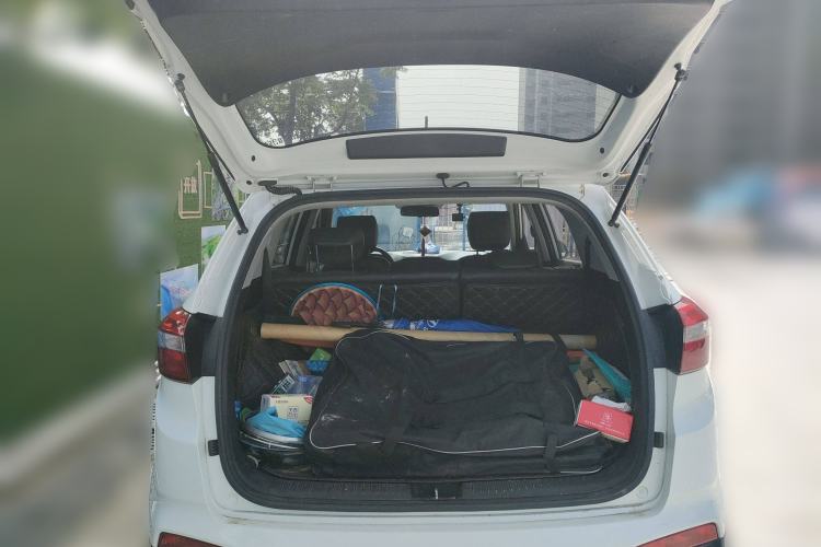 Used Hyundai ix25 2015 1.6L Automatic Two-Wheel Drive Fashionable GS Model
