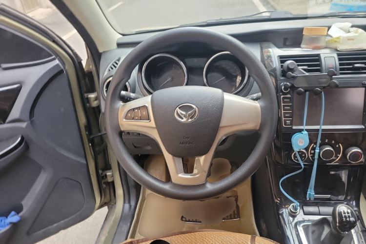 Used HYOSOW S3 2014 1.5L Comfort Version China IV Emission Standard
