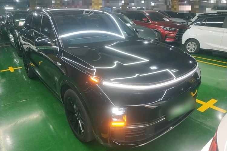 Used Li Auto L8 2023 Max model
