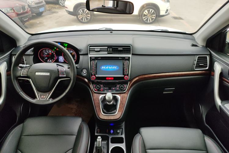Used Haval H6 2015 Revised Version Sport Edition 1.5T Manual Transmission Two-Wheel Drive Elite Grade