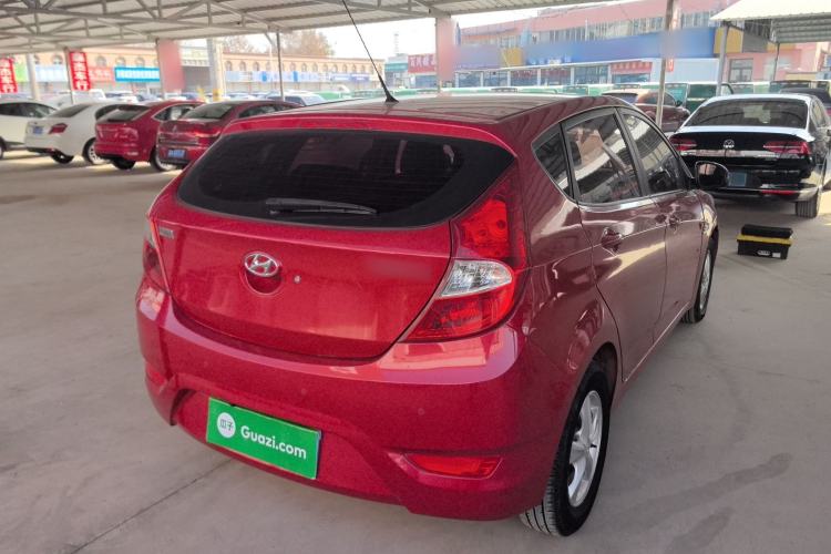 Used Hyundai Verna Ray 2014 1.4L Automatic GLX
