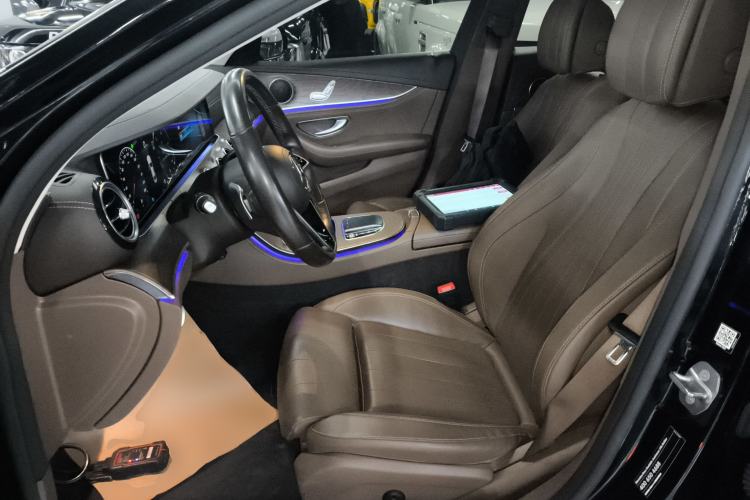 Used Mercedes-Benz E-Class 2023 E 260 L
