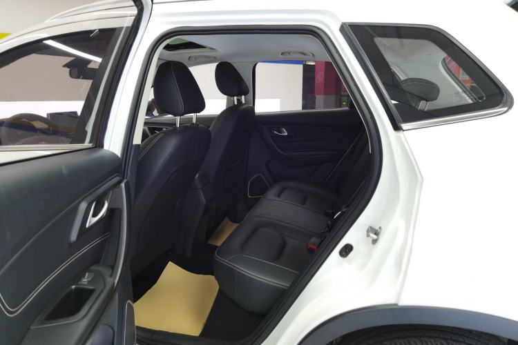 Used Bestune X40 2019 1.6L Automatic Luxury Version China V Emission Standard