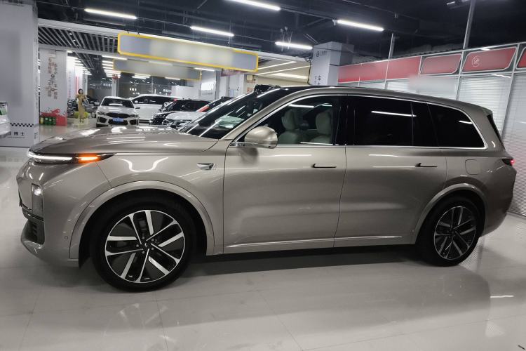 Used Li Auto L9 2022 Max model