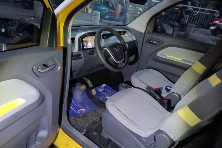 Used Wuling Hongguang MINIEV 2021 Macaron Fashion Model Lithium Iron Phosphate