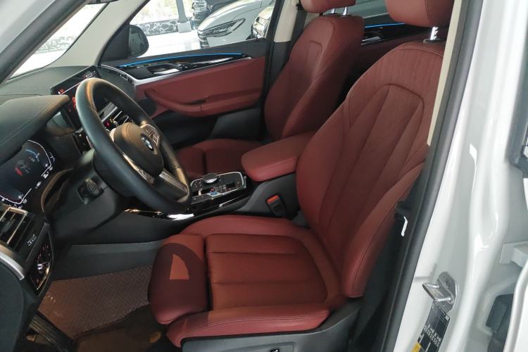 Used BMW iX3 2024 Leading Model
