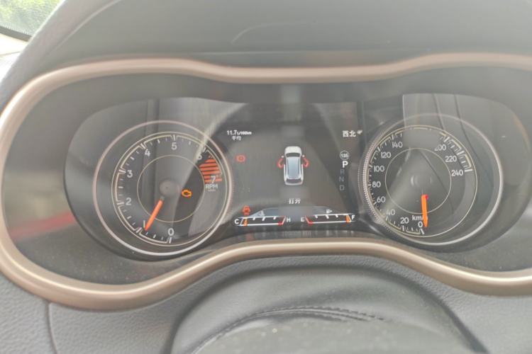 Used  Cherokee 2016 2.0L Smart Version
