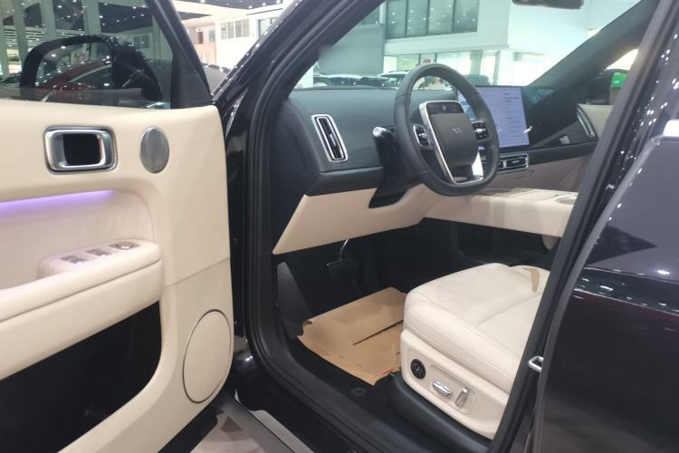 Used Li Auto L6 2024 Pro Model
