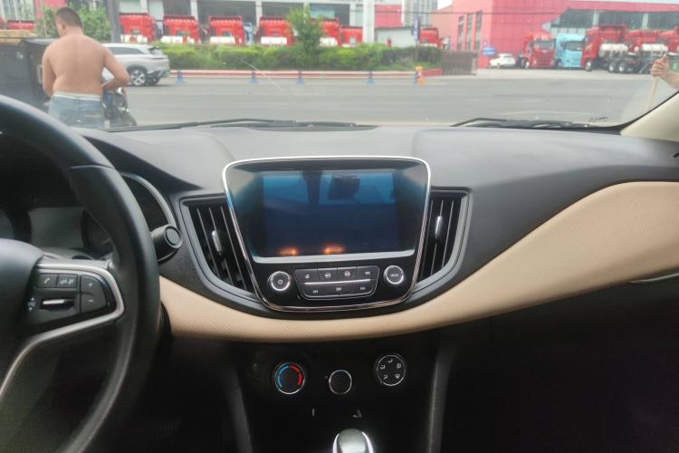 Used Chevrolet Monza 2020 320 Automatic Enjoyment Edition
