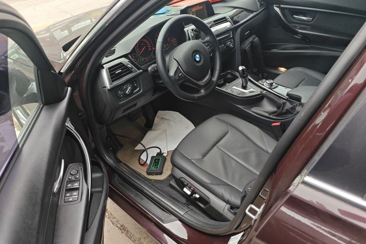 Used BMW 3 Series 2016 320Li Fashion Model
