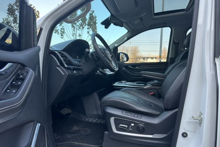 Used SAIC MAXUS G20 2021 PLUS 2.0T Gasoline Automatic Luxury Edition