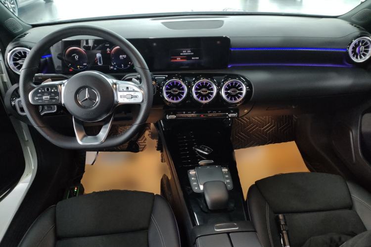 Used Mercedes-Benz A-Class 2022 Revised Version A 200 L Sport Sedan Fashionable Style