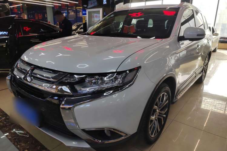 Used Mitsubishi Outlander 2018 2.4L 4x4 Elite Edition 5 Seats
