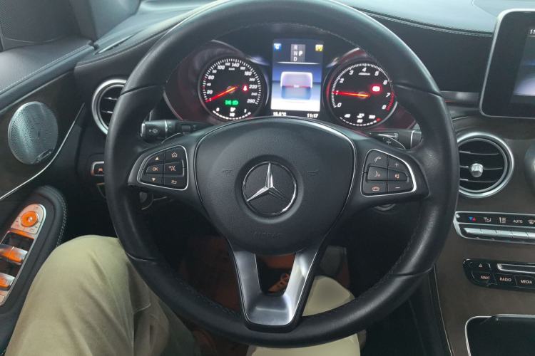 Used Mercedes-Benz GLC 2019 Refreshed GLC 300 L 4MATIC Dynamic Edition
