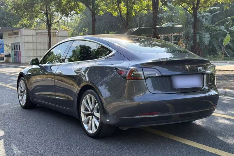 Used Tesla Model 3 2019 Long-Range All-Wheel-Drive Version