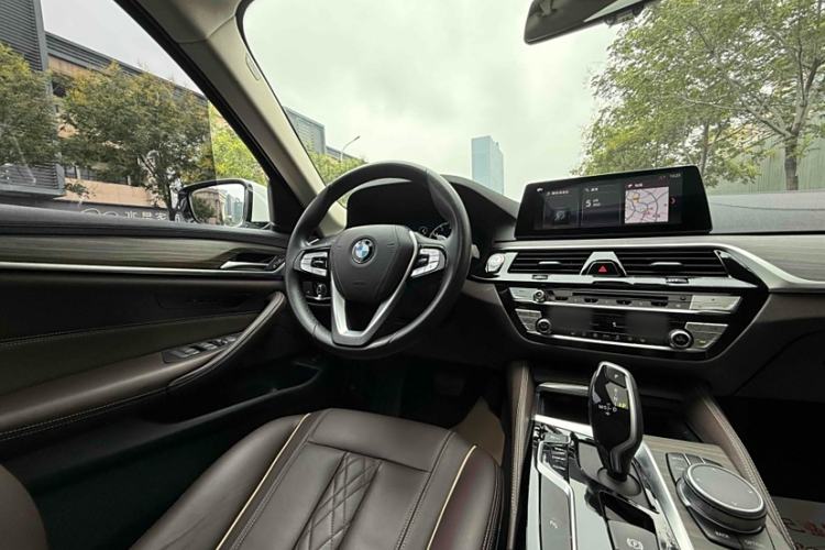 Used BMW 5 Series 2019 Updated 530Li xDrive Luxury Package
