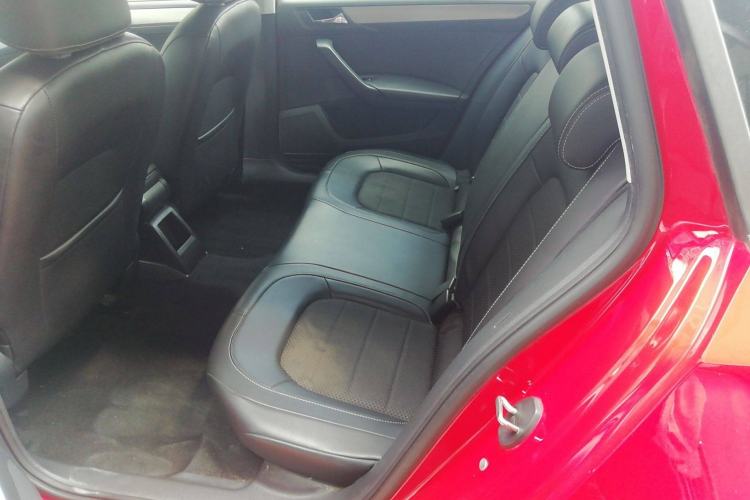 Used Skoda Rapid Spaceback 2016 Revised 1.6L Automatic Chuanxing Version
