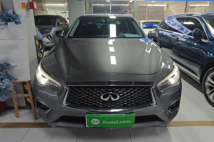 Used Infiniti Q50L 2018 2.0T Enjoyment Version China VI Standard