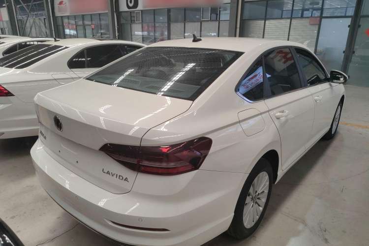 Used Volkswagen Lavida 2021 1.5L Automatic Vision Edition
