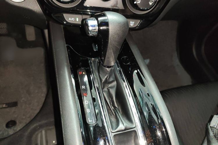 Used Honda Vezel 2020 1.5L CVT Luxury Edition
