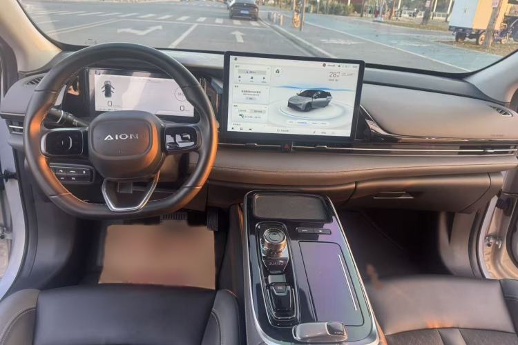 Used AION S Plus 2023 70 Enjoyment Edition Ternary Lithium