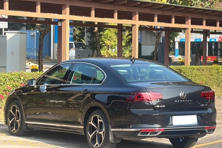 Used Volkswagen Magotan 2023 2 Million Units Commemorative Edition 330TSI DSG Luxury Version
