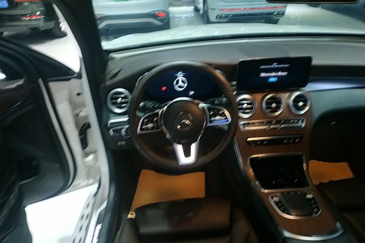 Used Mercedes-Benz GLC 2021 GLC 300 L 4MATIC Dynamic Model

