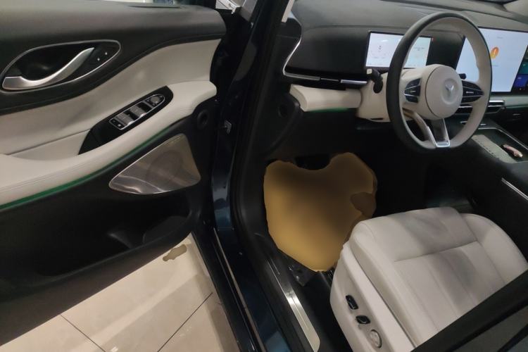 Used VOYAH Dream 2025 PHEV Four-Wheel-Drive Flagship Kunpeng Edition